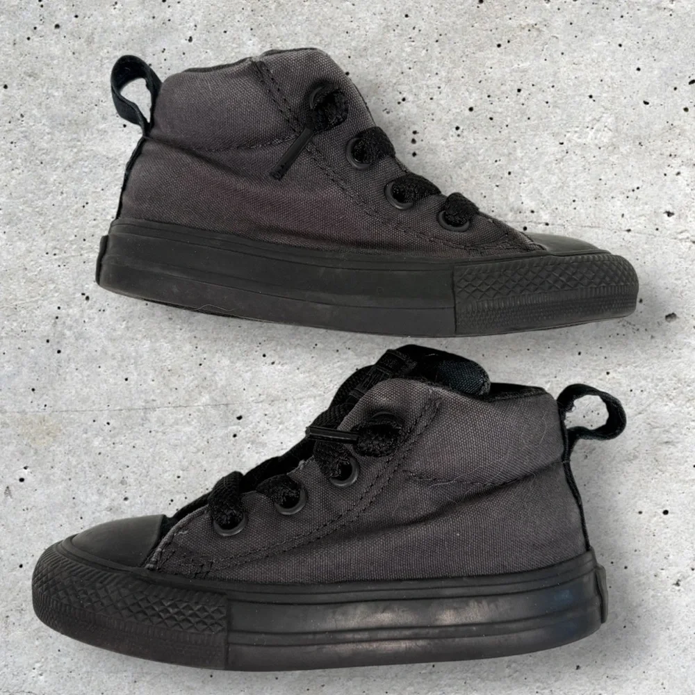 Converse gently used